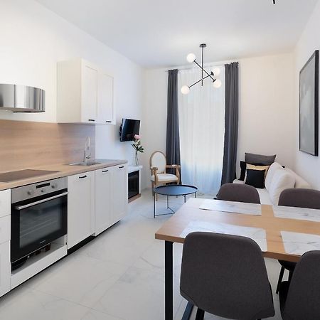 Apartments Luan Rijeka Bagian luar foto
