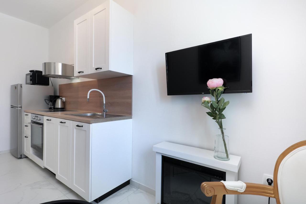Apartments Luan Rijeka Bagian luar foto
